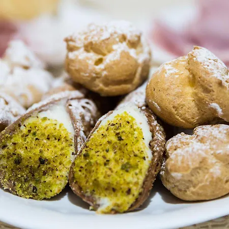 Guest house La Kore 3*